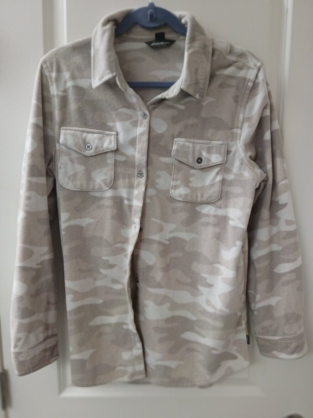 Eddie Bauer Women's Beige and White Camouflage Fleece Button Front Shacket